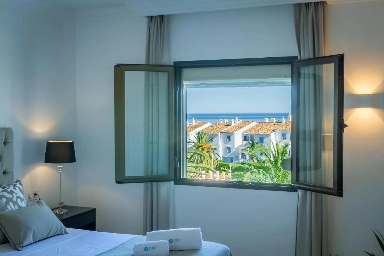 Marbella Banus Suites - Nueva Andalucia Banus Sea Views Apartment スペイン