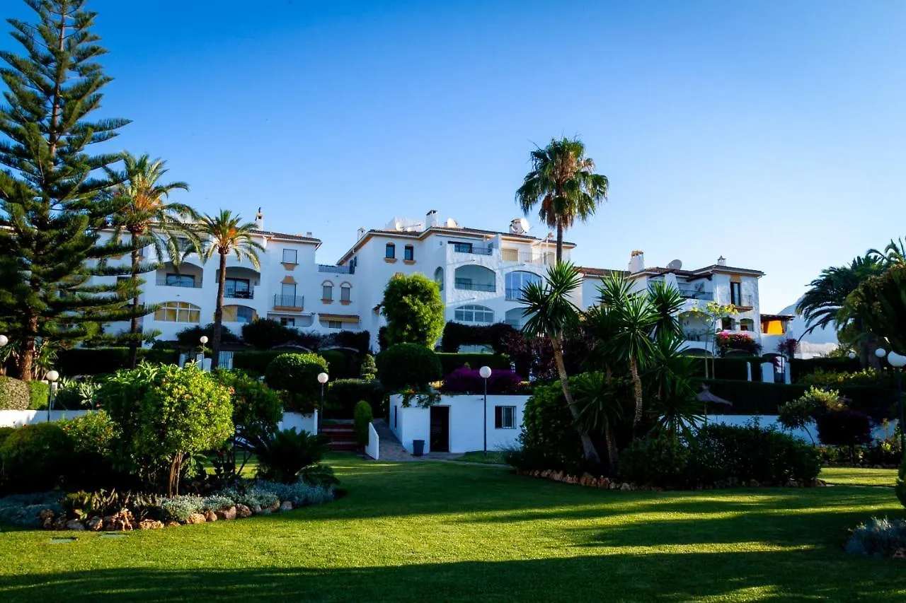 Marbella Banus Suites - Nueva Andalucia Banus Sea Views Apartment スペイン